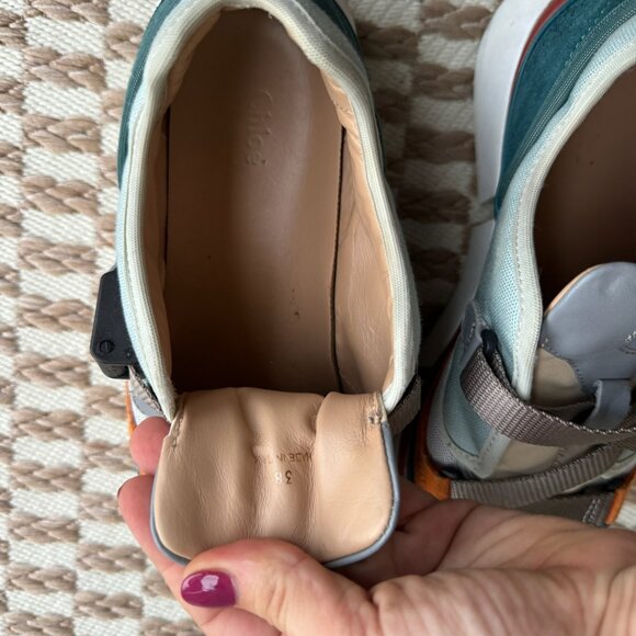 Chloe Like New Cute Sneakers Size 8 - Picture 3 of 12